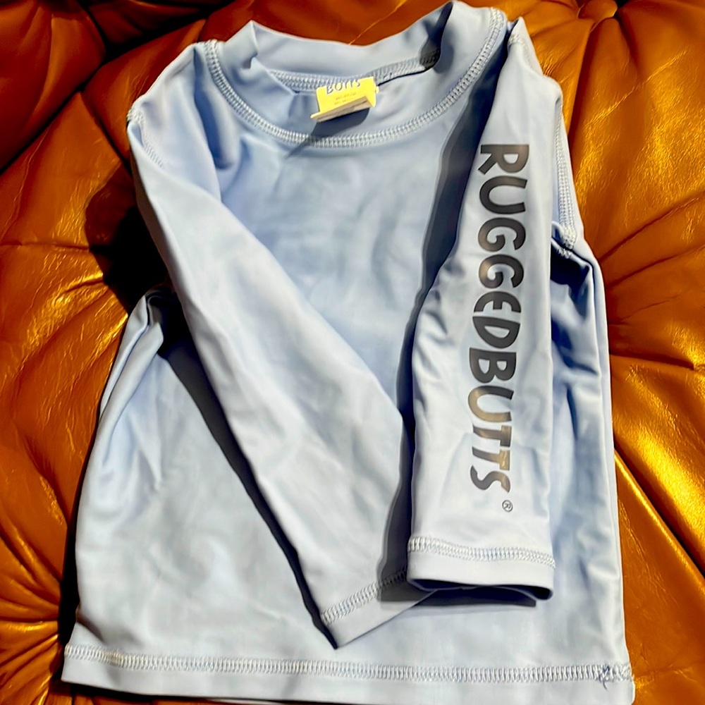 - RuggedButts Longsleeve Logo Rash Guard - - Picture 2 of 2